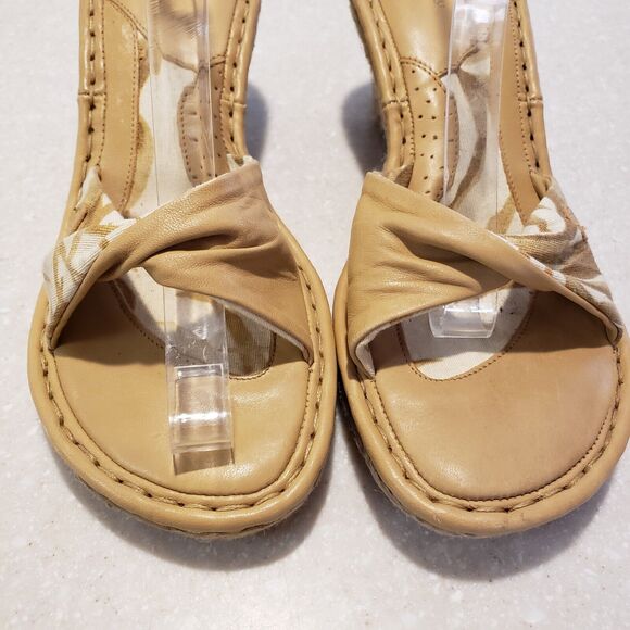 Born Women’s Wedges Tan Pattern Twist Size 9 - Picture 3 of 9